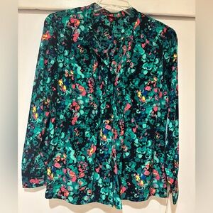 NWT Floral Women’s Blouse / Top
